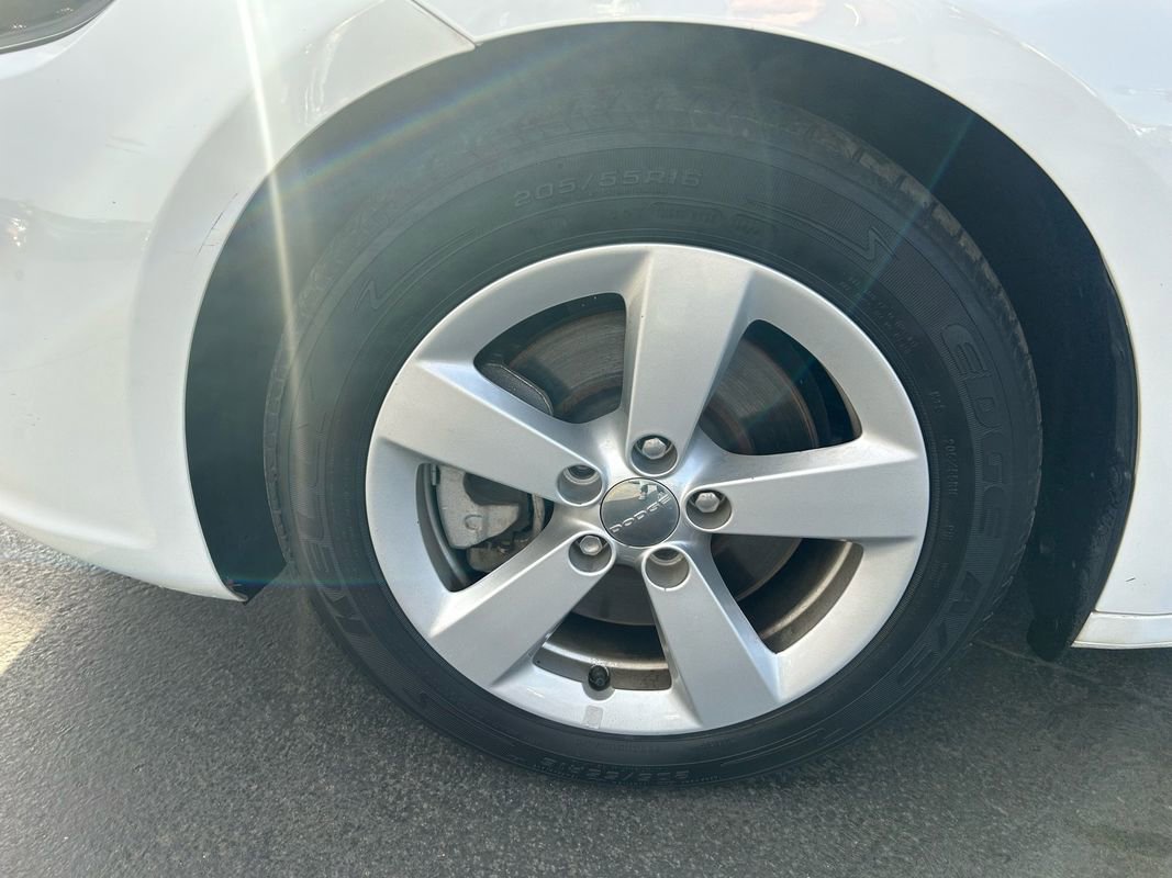 Used 2016 Dodge Dart SXT image 21