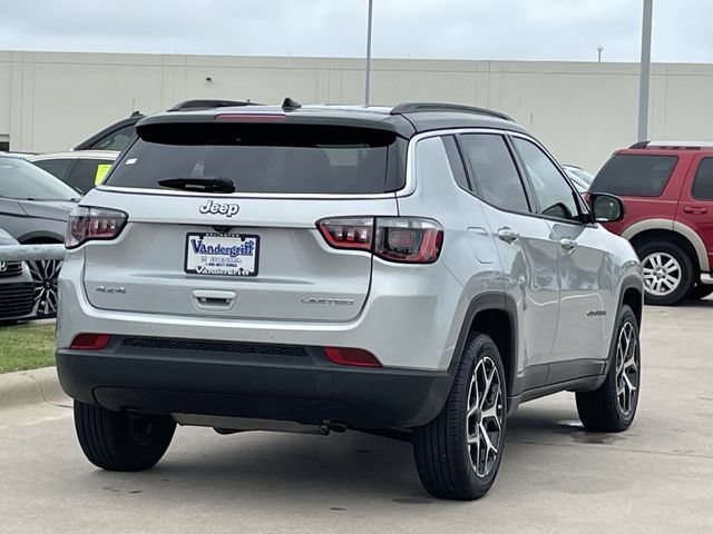 Used 2025 Jeep Compass Limited AWD/4WD image 4