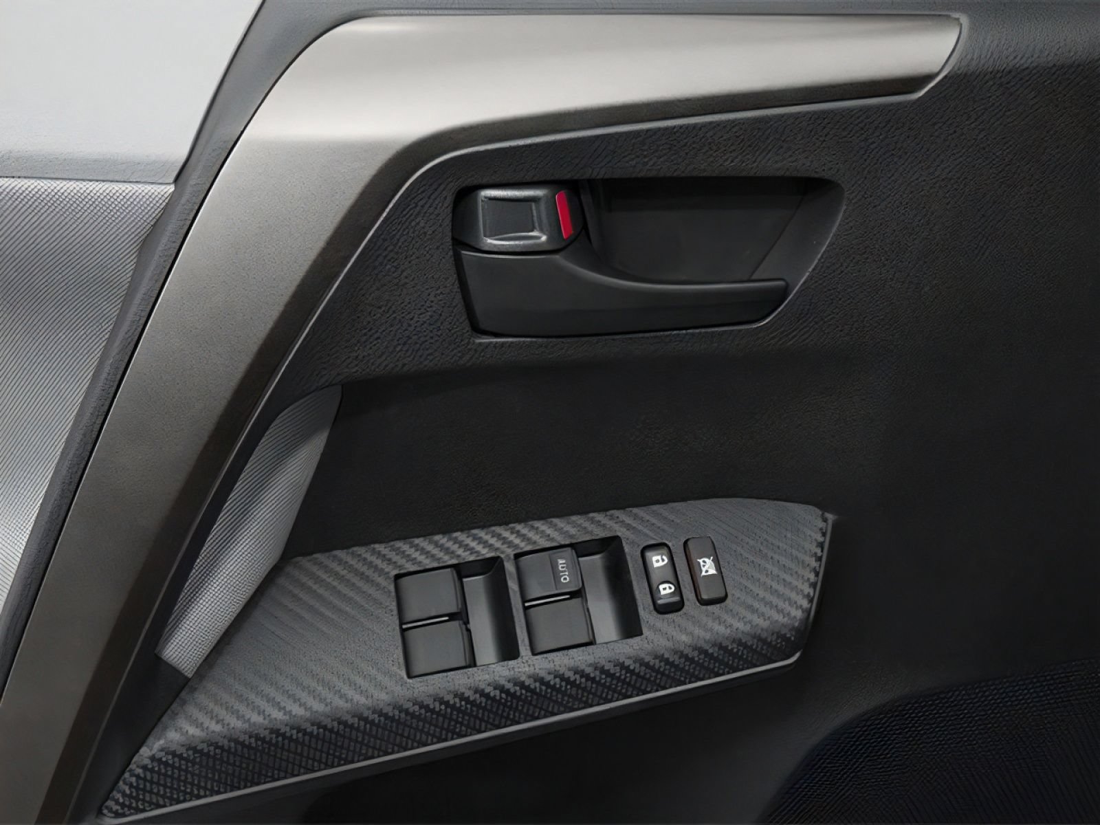 Used 2014 Toyota RAV4 LE FWD image 18