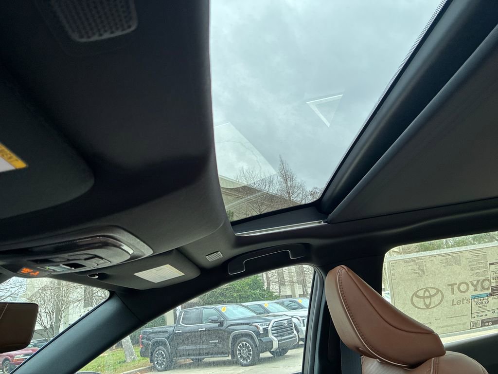 New 2026 Toyota Crown Signia image 17