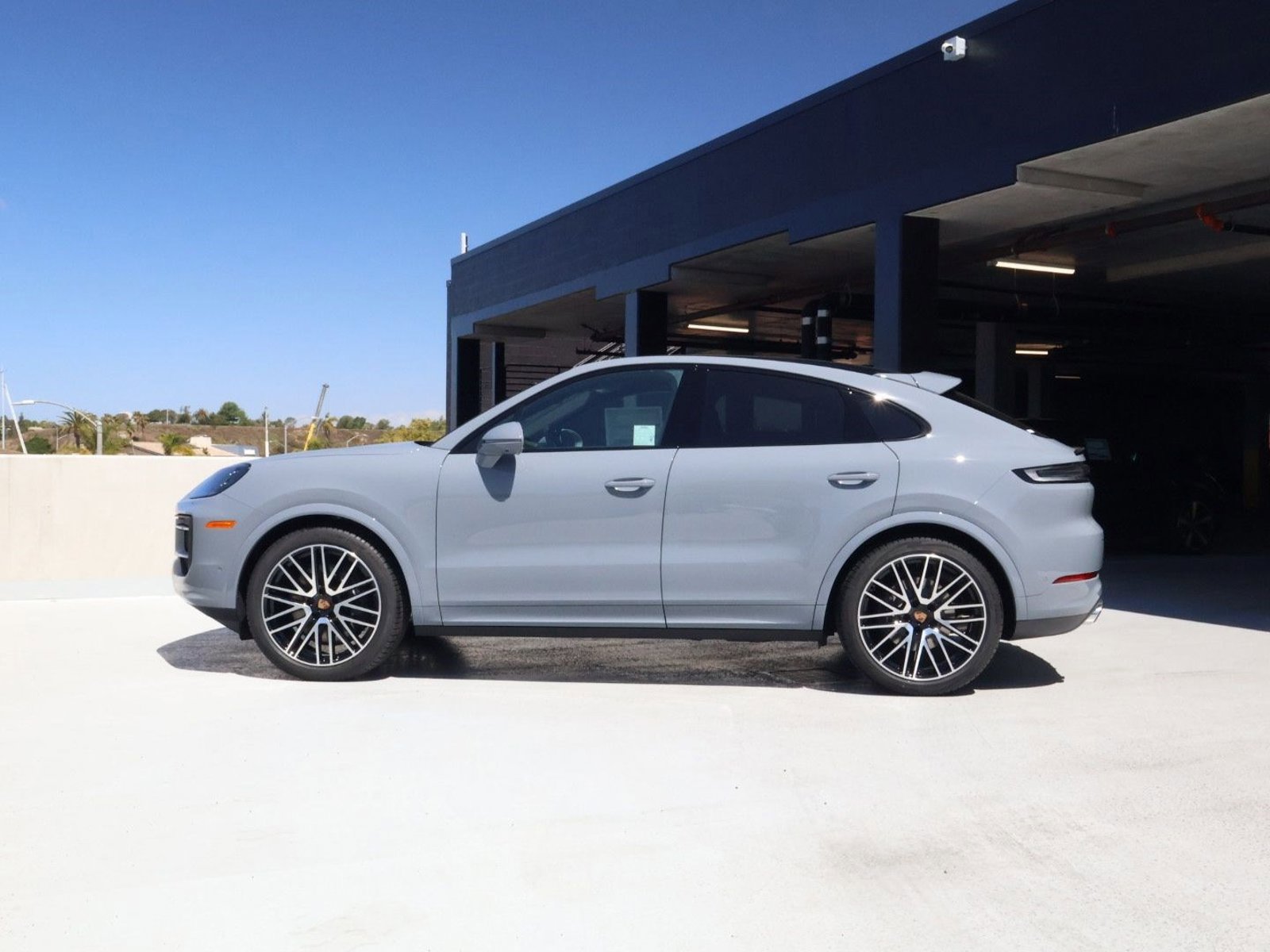 New 2026 Porsche Cayenne Coupe AWD/4WD video 2