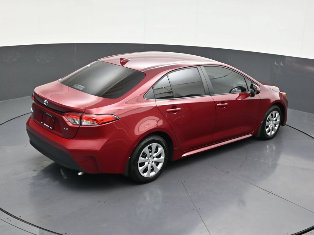 Used 2025 Toyota Corolla LE FWD image 22