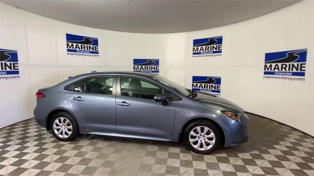 Used 2025 Toyota Corolla LE image 3