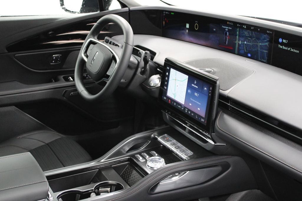 New 2026 Lincoln Nautilus Reserve w/ Jet Appearance Package image 30