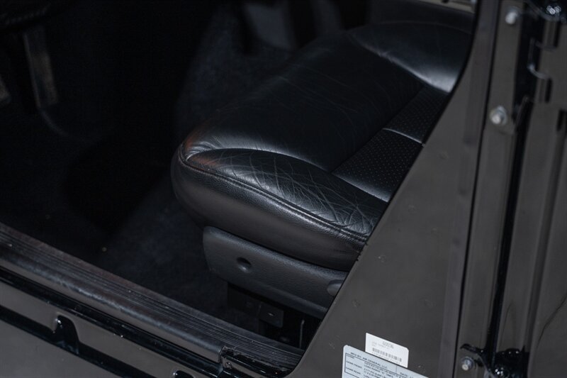 Used 2006 HUMMER H1 4-Door Wagon AWD/4WD image 26