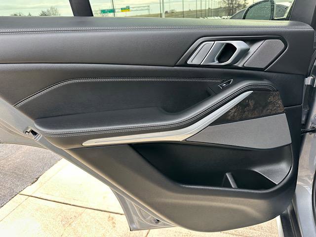 Certified 2024 BMW X5 xDrive40i w/ Premium Package image 23