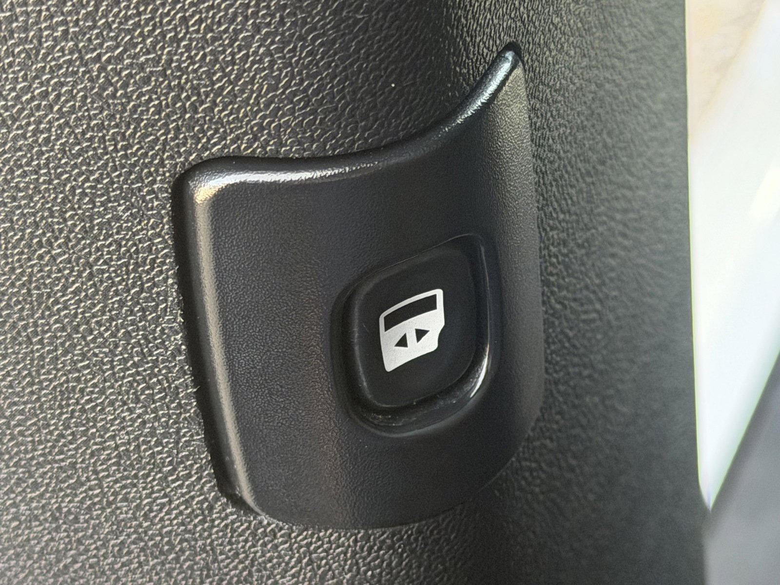 Used 2016 Dodge Grand Caravan R/T image 15