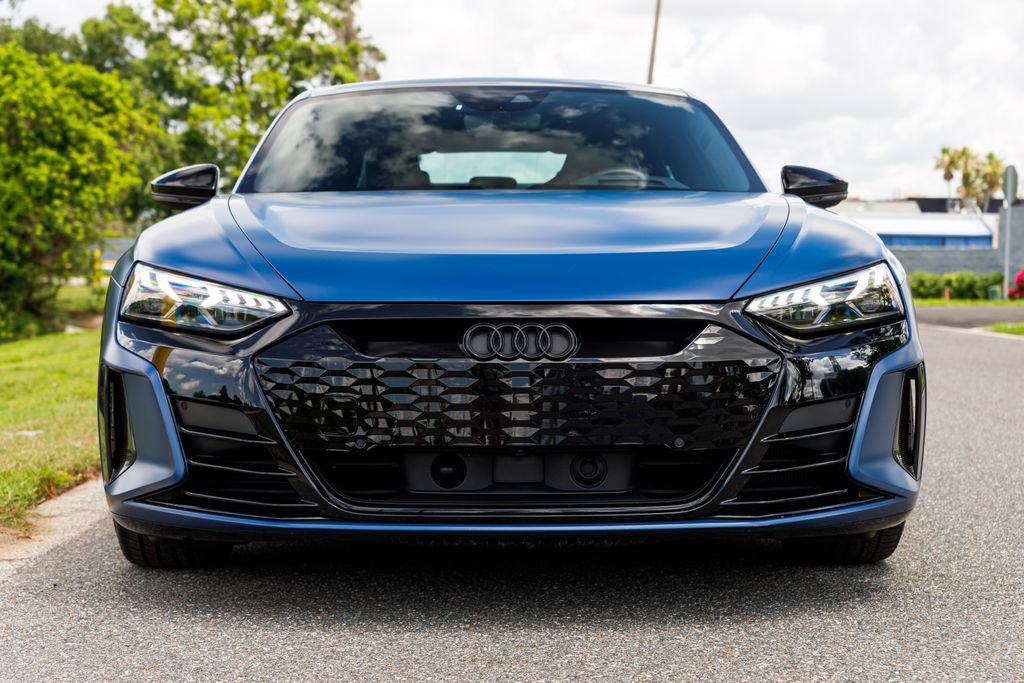 Used 2022 Audi RS e-tron GT w/ Carbon Performance Package AWD/4WD image 36