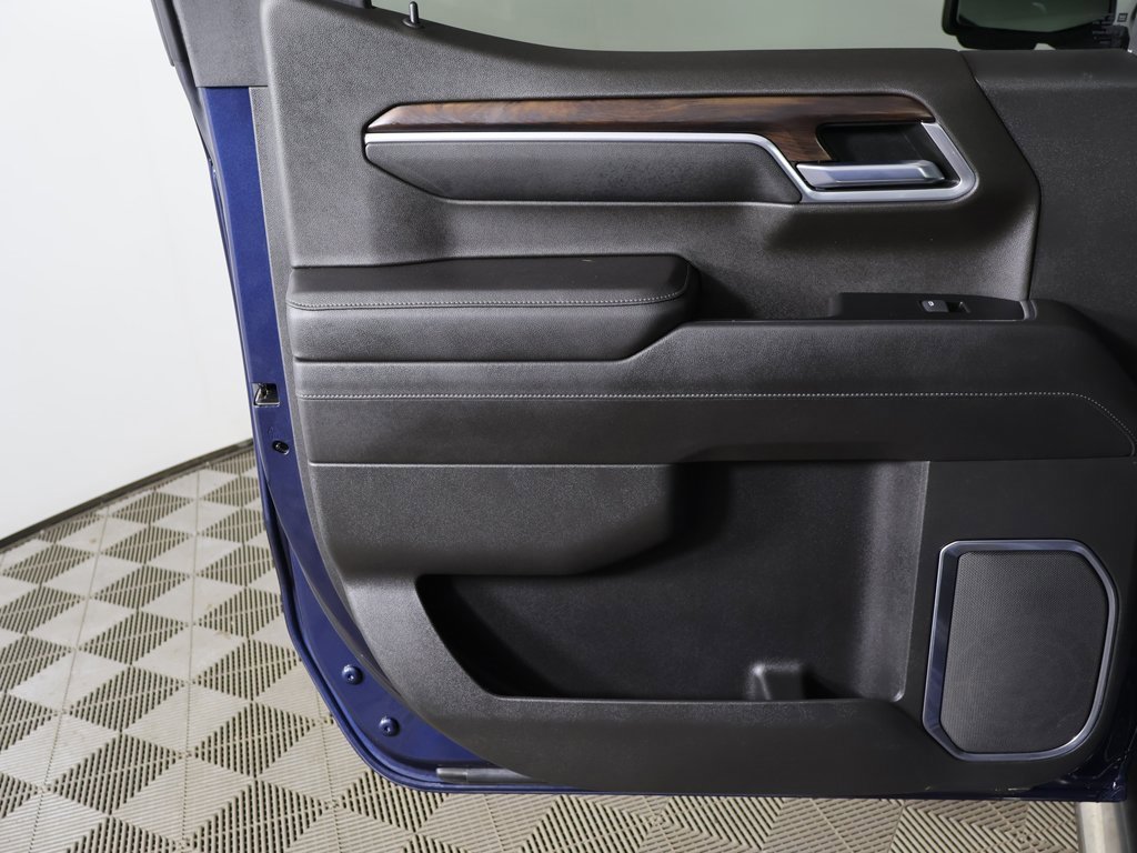 Used 2022 GMC Sierra 1500 SLT w/ Max Trailering Package image 18