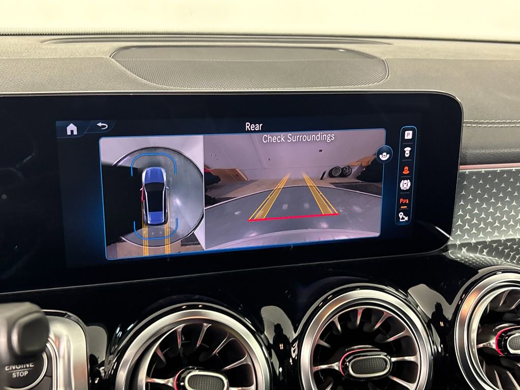 Used 2024 Mercedes-Benz GLB 35 AMG 4MATIC image 18