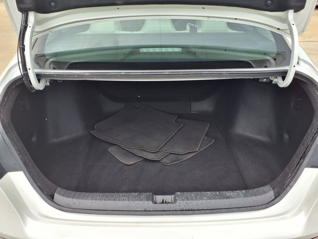 Used 2023 Honda Accord Touring image 11