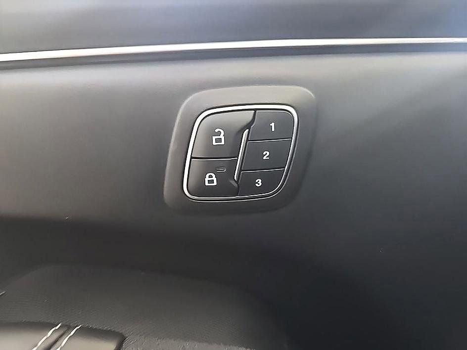 Used 2021 Ford Mustang Mach-E Select w/ Comfort/Appearance Package image 14