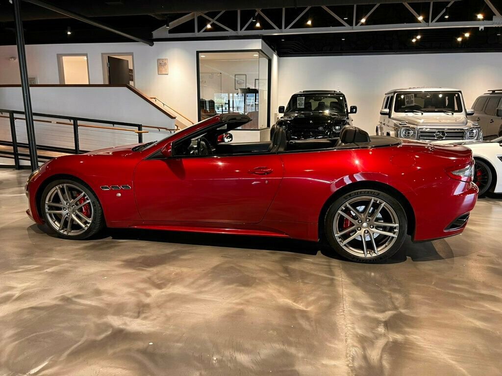 Used 2016 Maserati GranTurismo MC image 3