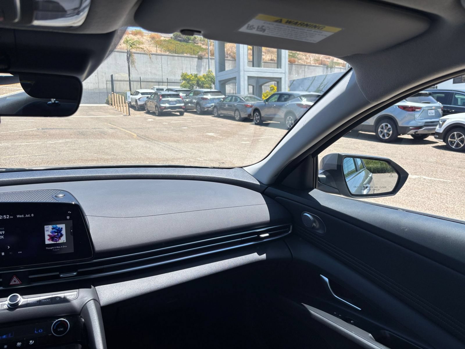Used 2025 Hyundai Elantra SEL FWD image 36