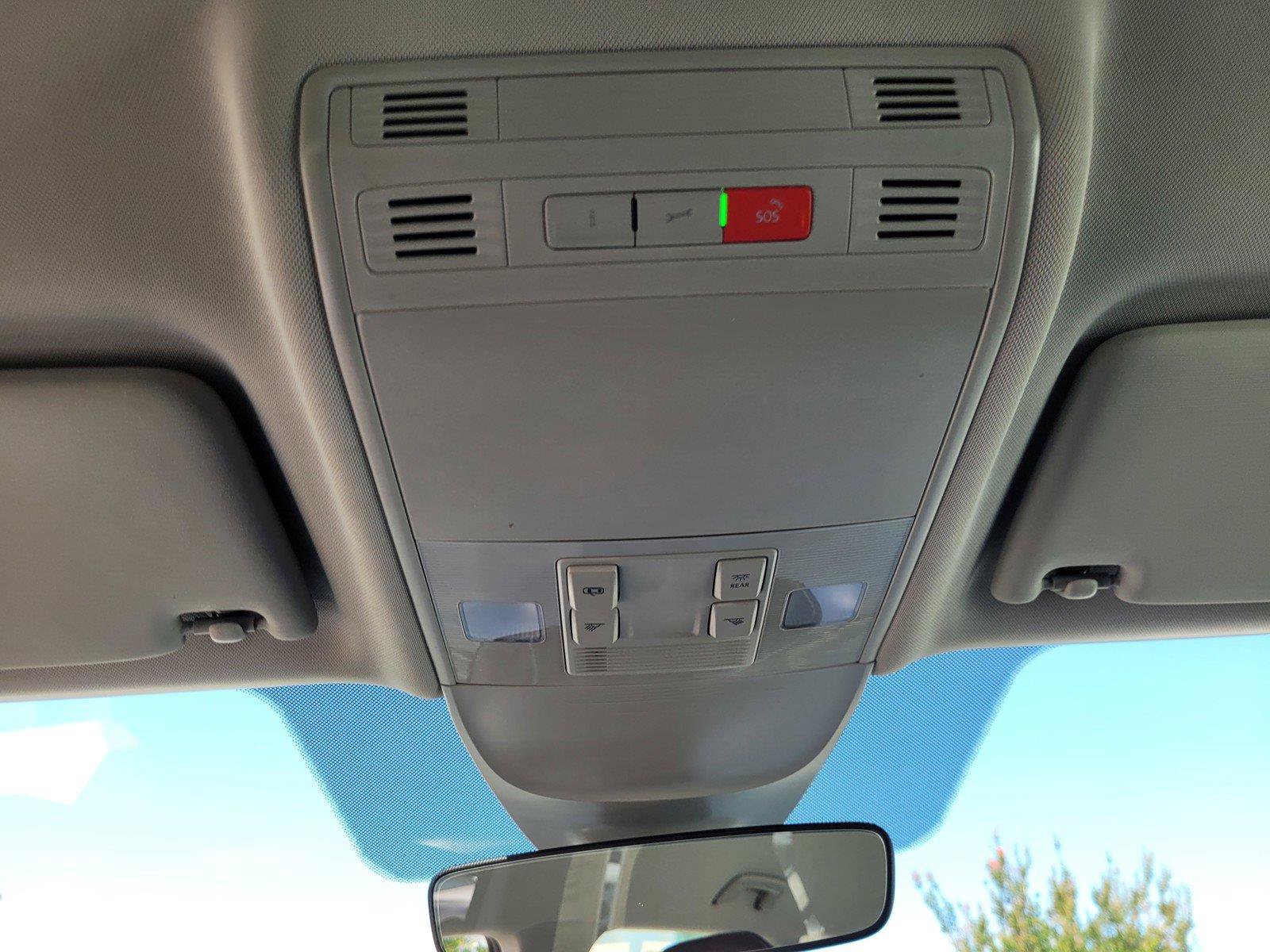 Certified 2025 Volkswagen Taos S AWD/4WD image 28