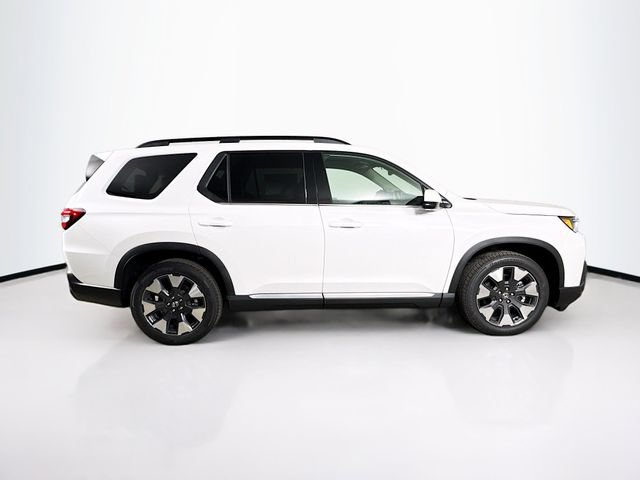 New 2026 Honda Pilot Touring image 2