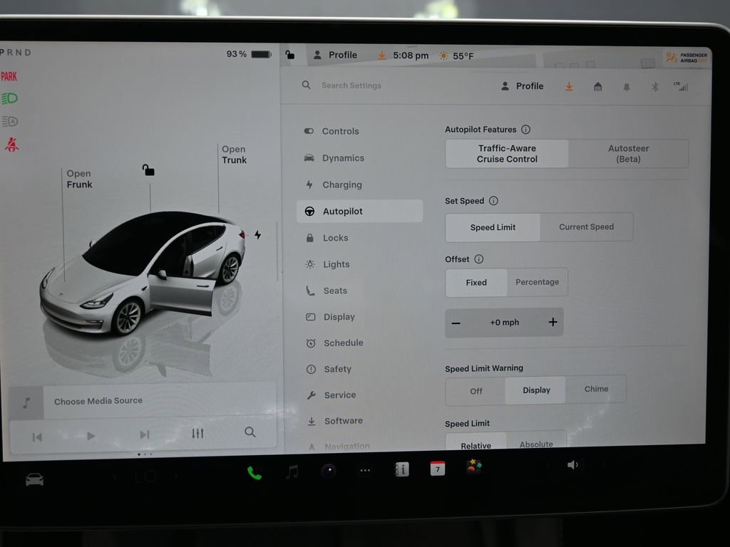 Used 2023 Tesla Model 3 Standard Range image 44