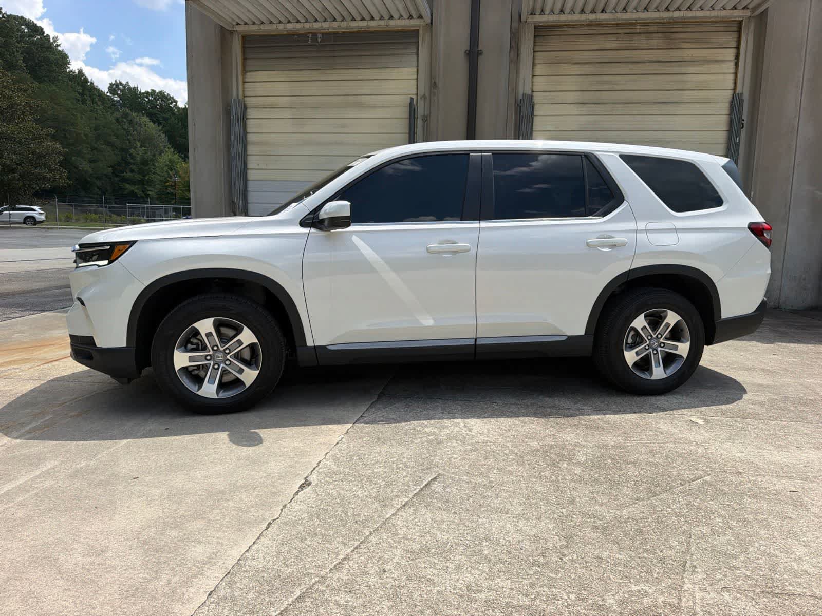 Certified 2025 Honda Pilot EX-L image 5