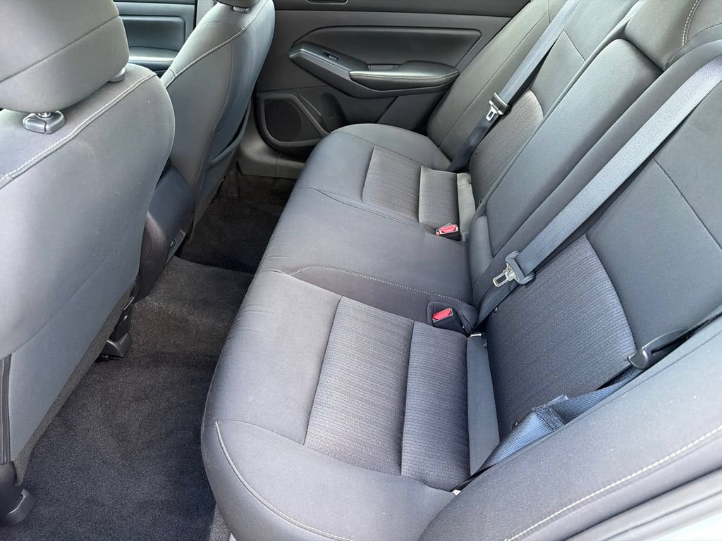 Used 2025 Nissan Altima 2.5 SV FWD image 20