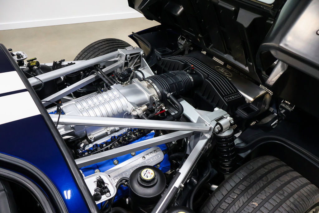 Used 2006 Ford GT RWD image 52