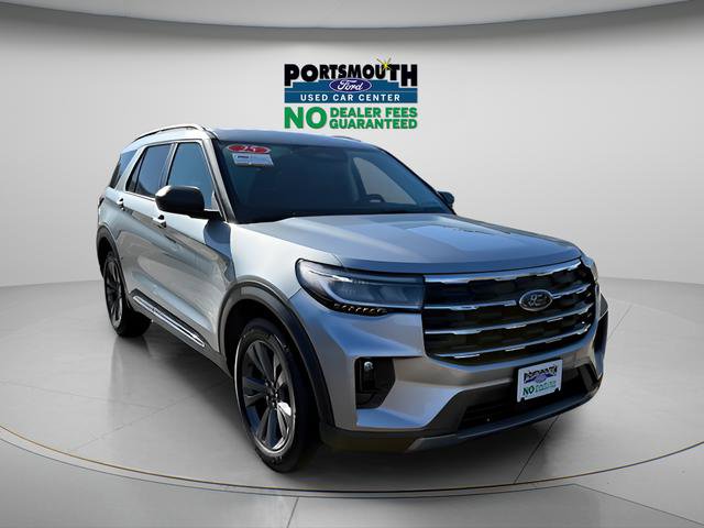 Used 2025 Ford Explorer Active w/ Active Comfort Package AWD/4WD image 1