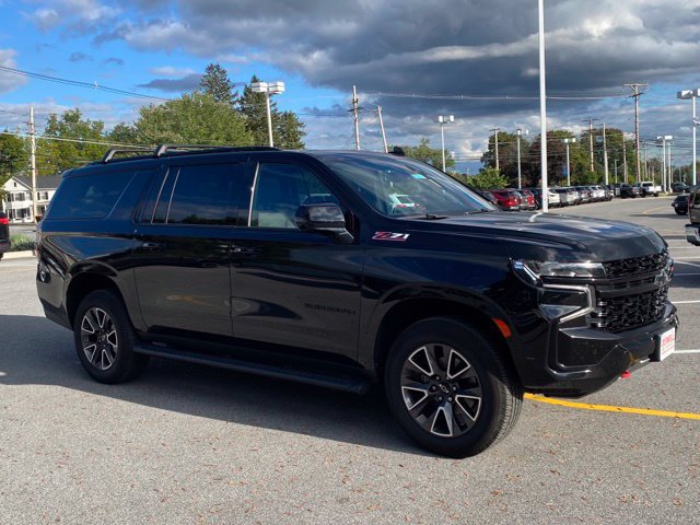 Used 2023 Chevrolet Suburban Z71 w/ Luxury Package AWD/4WD image 7