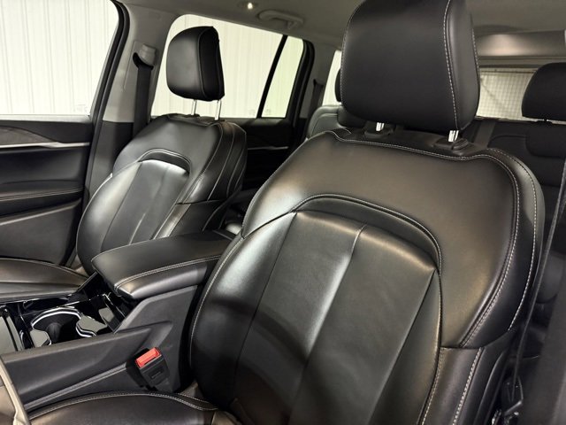 Used 2023 Jeep Grand Cherokee Limited image 10