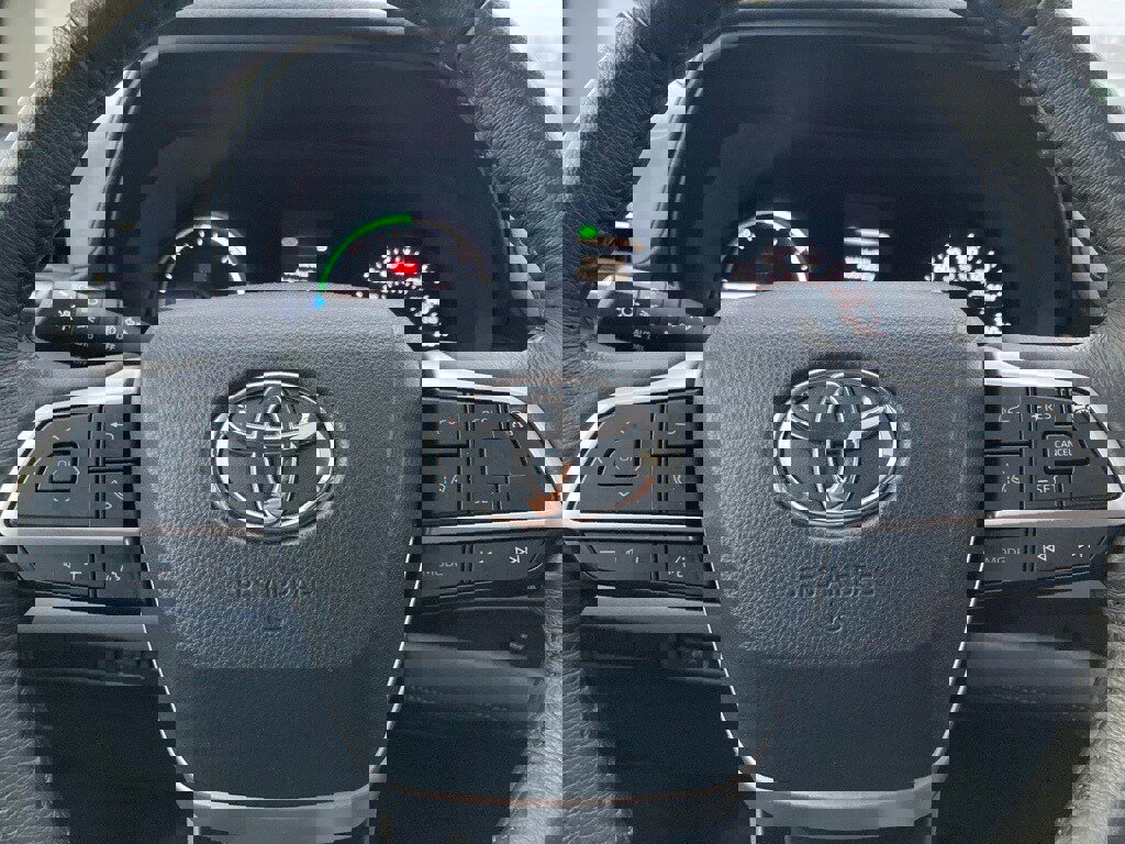 Certified 2023 Toyota Sienna XLE image 20