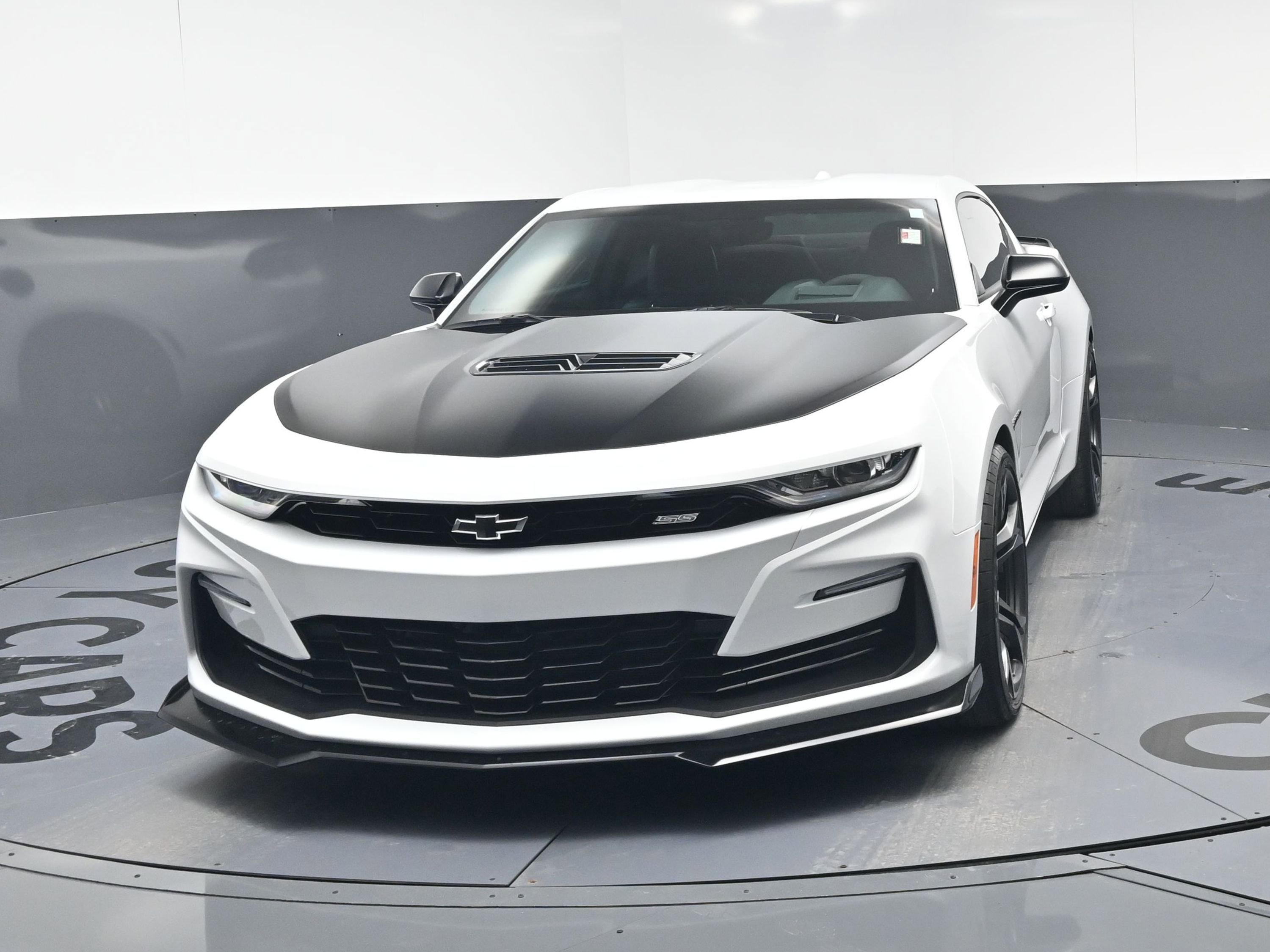 Used 2023 Chevrolet Camaro SS RWD image 5