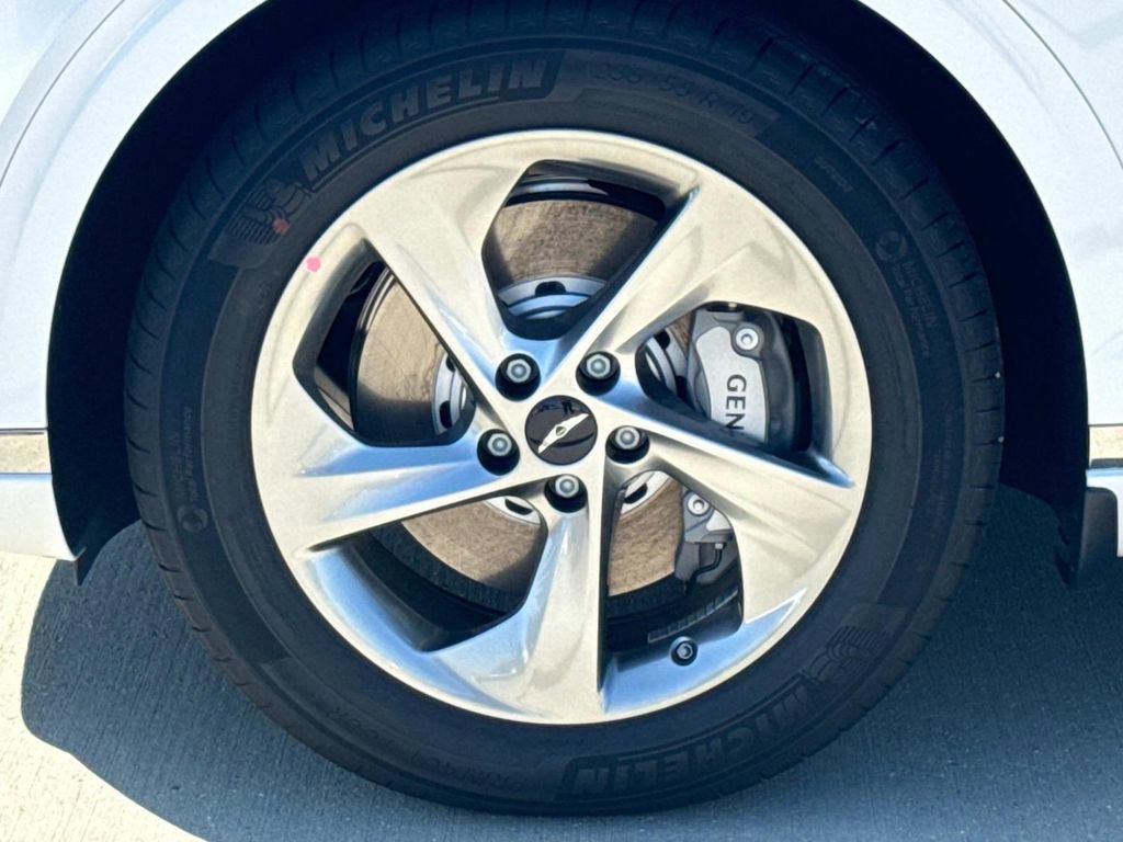 New 2026 Genesis GV70 2.5T Select AWD/4WD image 5