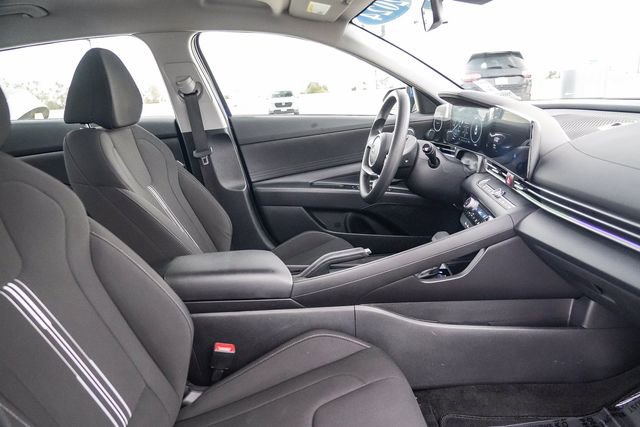Used 2024 Hyundai Elantra SEL image 18