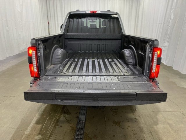 Used 2024 Ford F250 Lariat w/ Chrome Package image 12