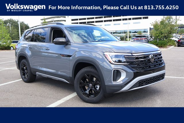 New 2026 Volkswagen Atlas Peak Edition image 1