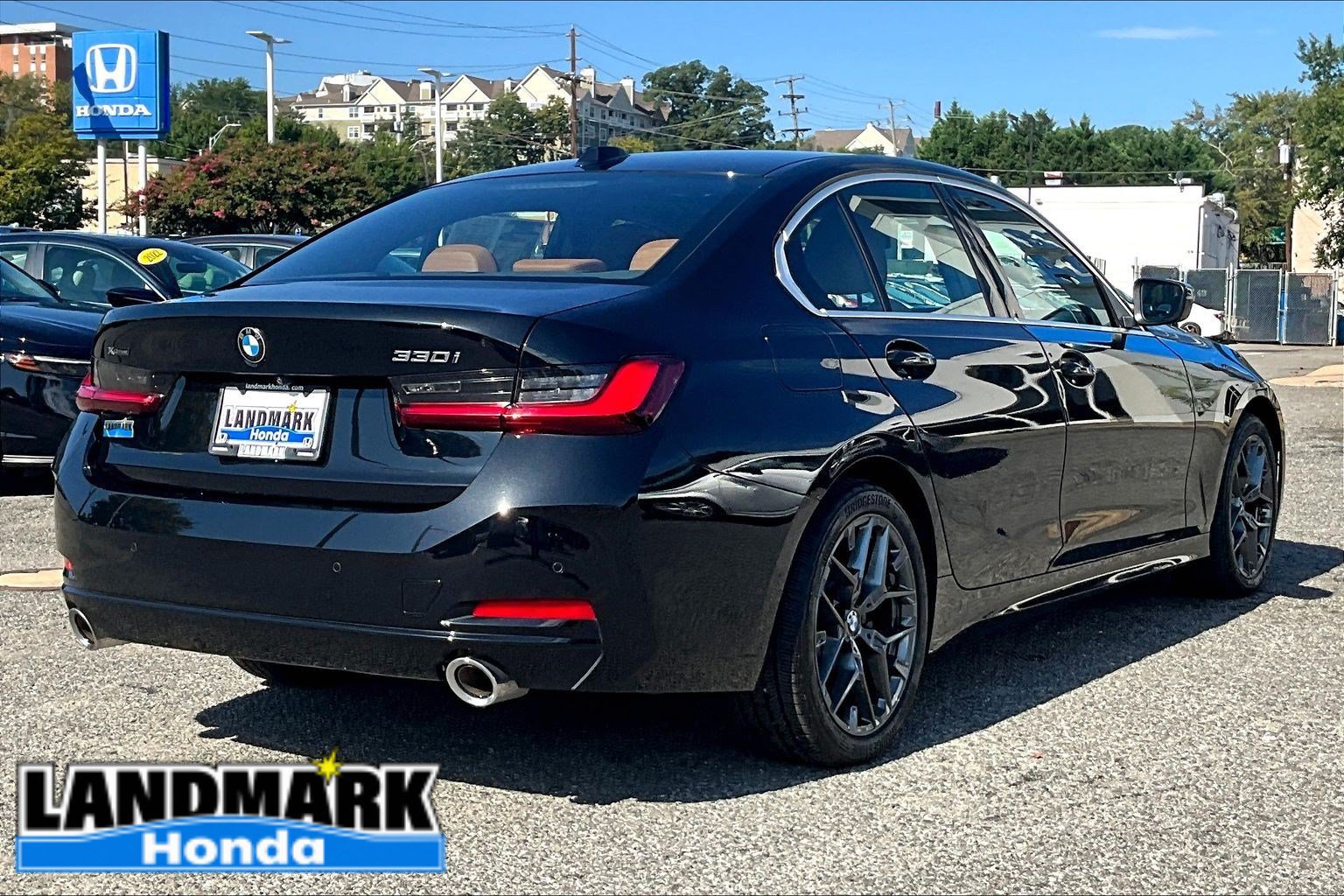 Used 2026 BMW 330i xDrive Sedan AWD/4WD image 2