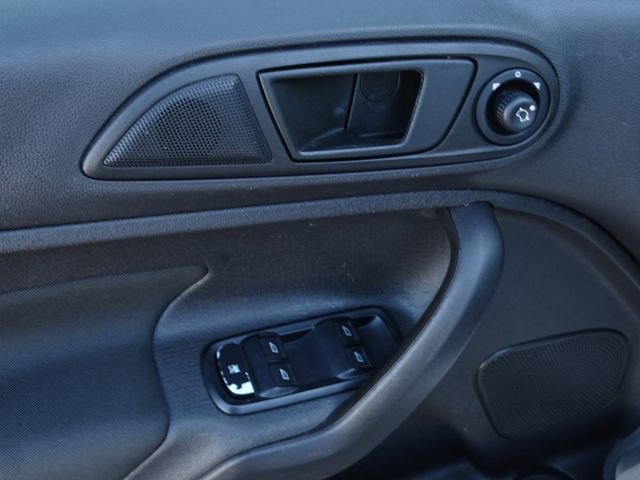 Used 2018 Ford Fiesta SE image 25