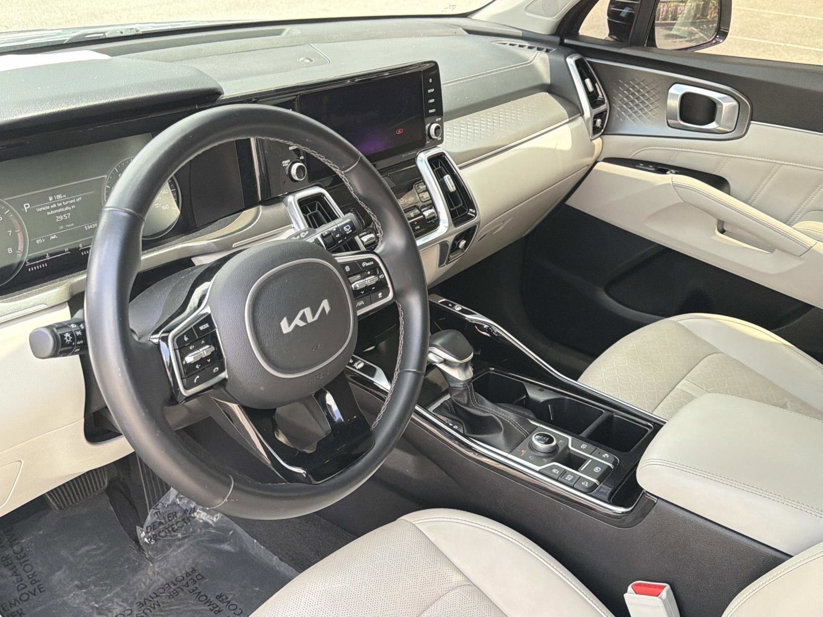 Used 2022 Kia Sorento SX AWD/4WD image 32