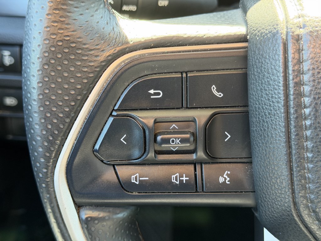 Certified 2025 Toyota 4Runner SR5 AWD/4WD image 19