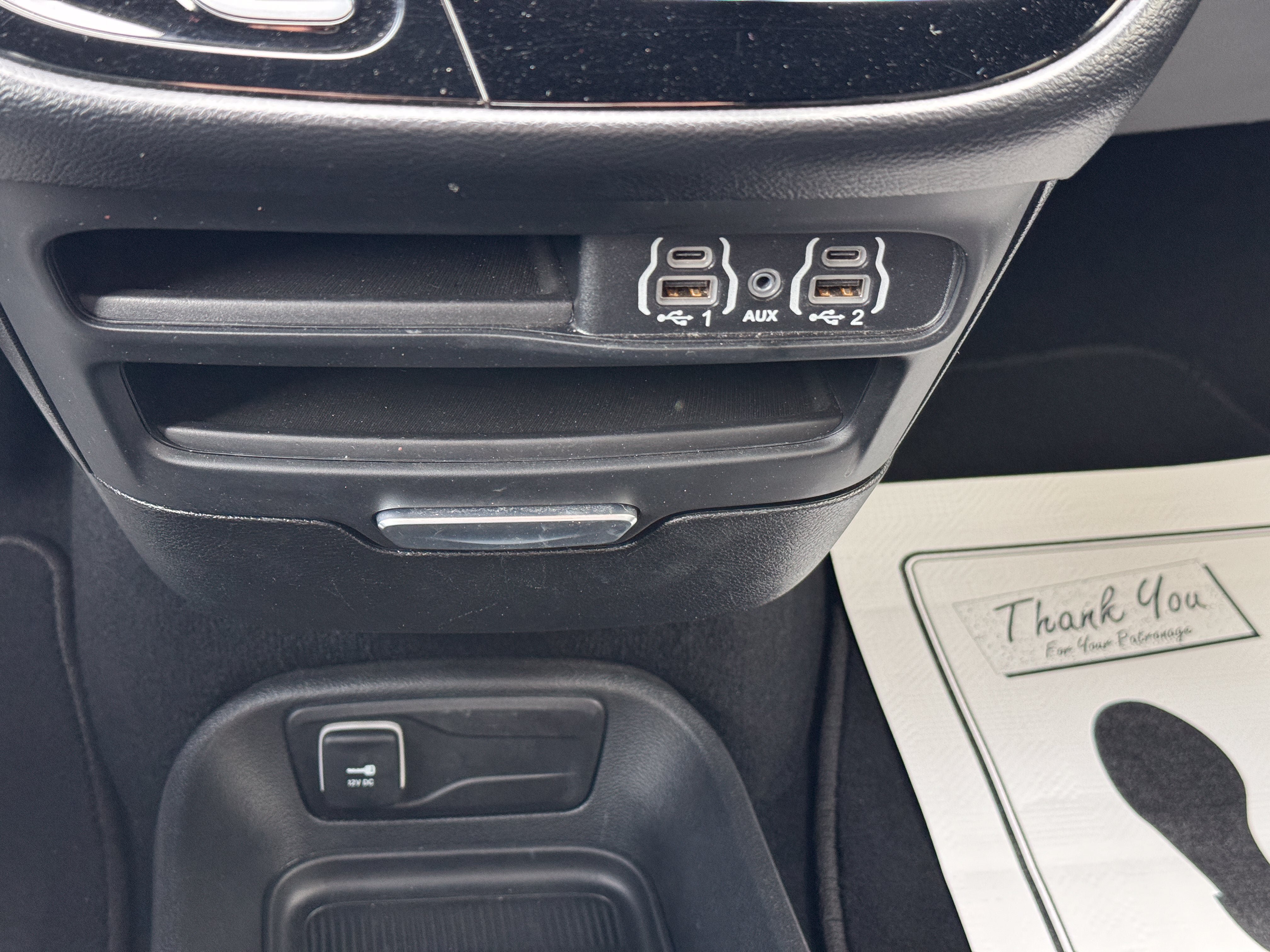 Used 2025 Chrysler Pacifica Select FWD image 18
