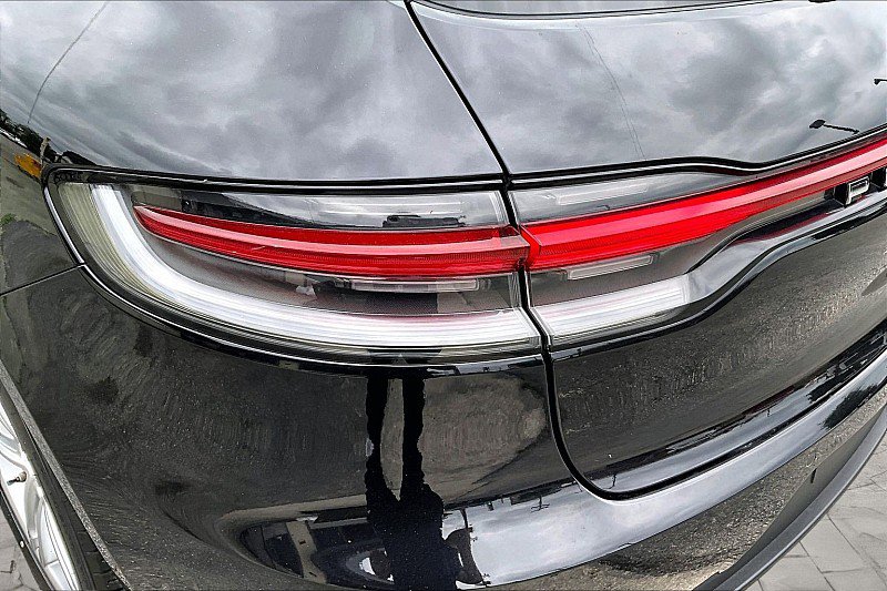 Used 2018 Porsche Macan AWD/4WD image 26