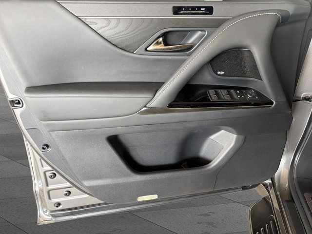 Certified 2025 Lexus LX 700h Luxury AWD/4WD image 8