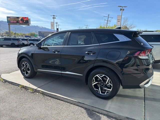 Certified 2023 Kia Sportage LX image 3