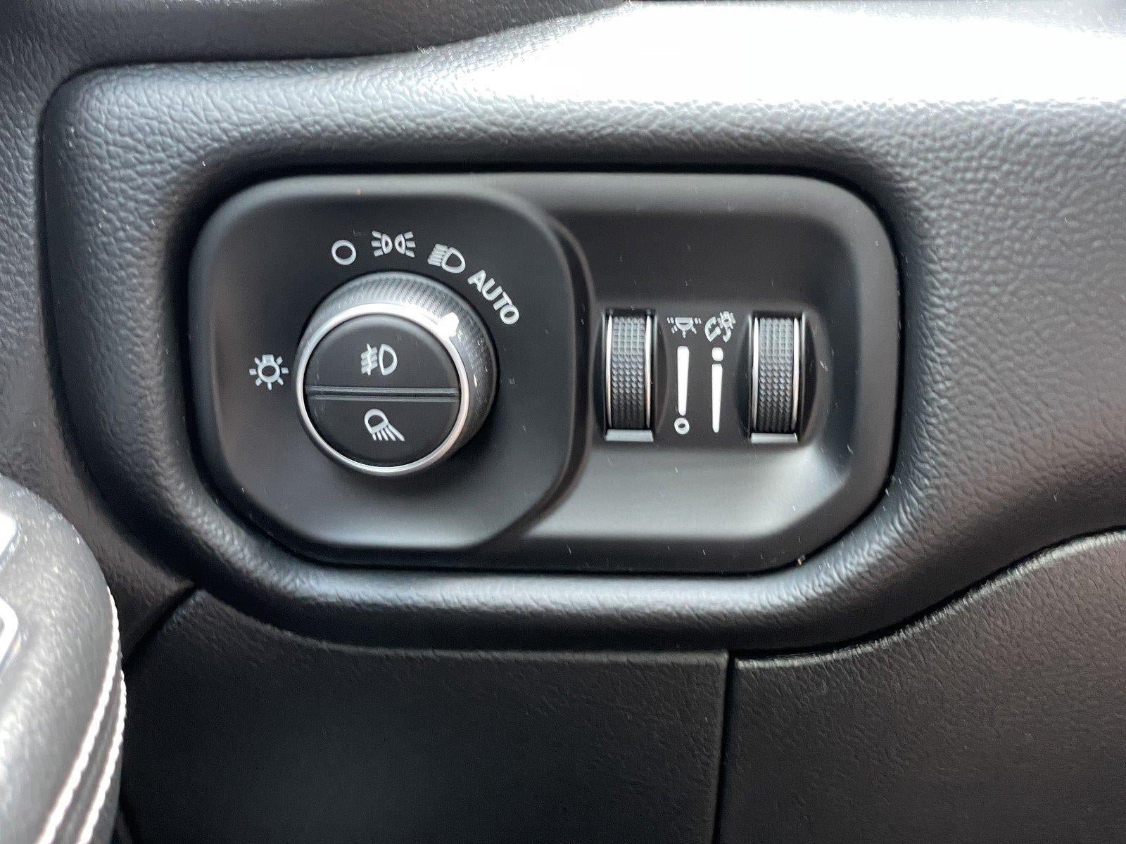 Used 2020 RAM 2500 Laramie w/ Night Edition AWD/4WD image 34