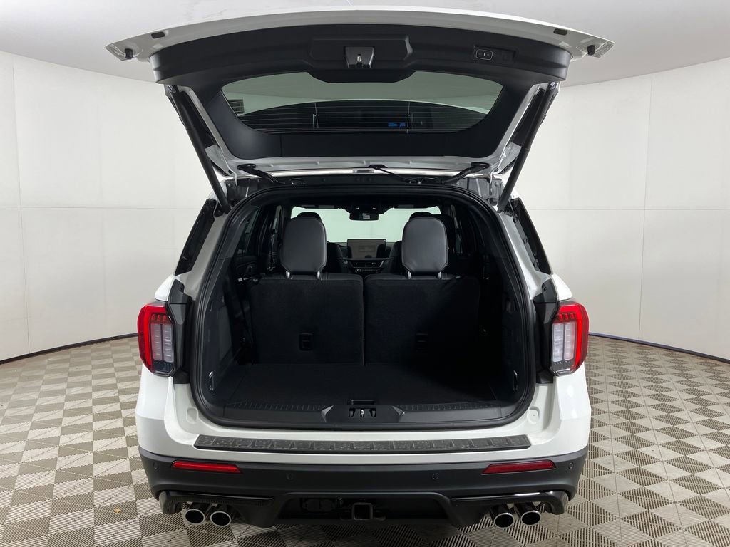 New 2026 Ford Explorer ST RWD image 27