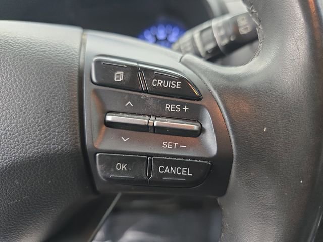 Used 2020 Hyundai Kona SEL Plus FWD image 41
