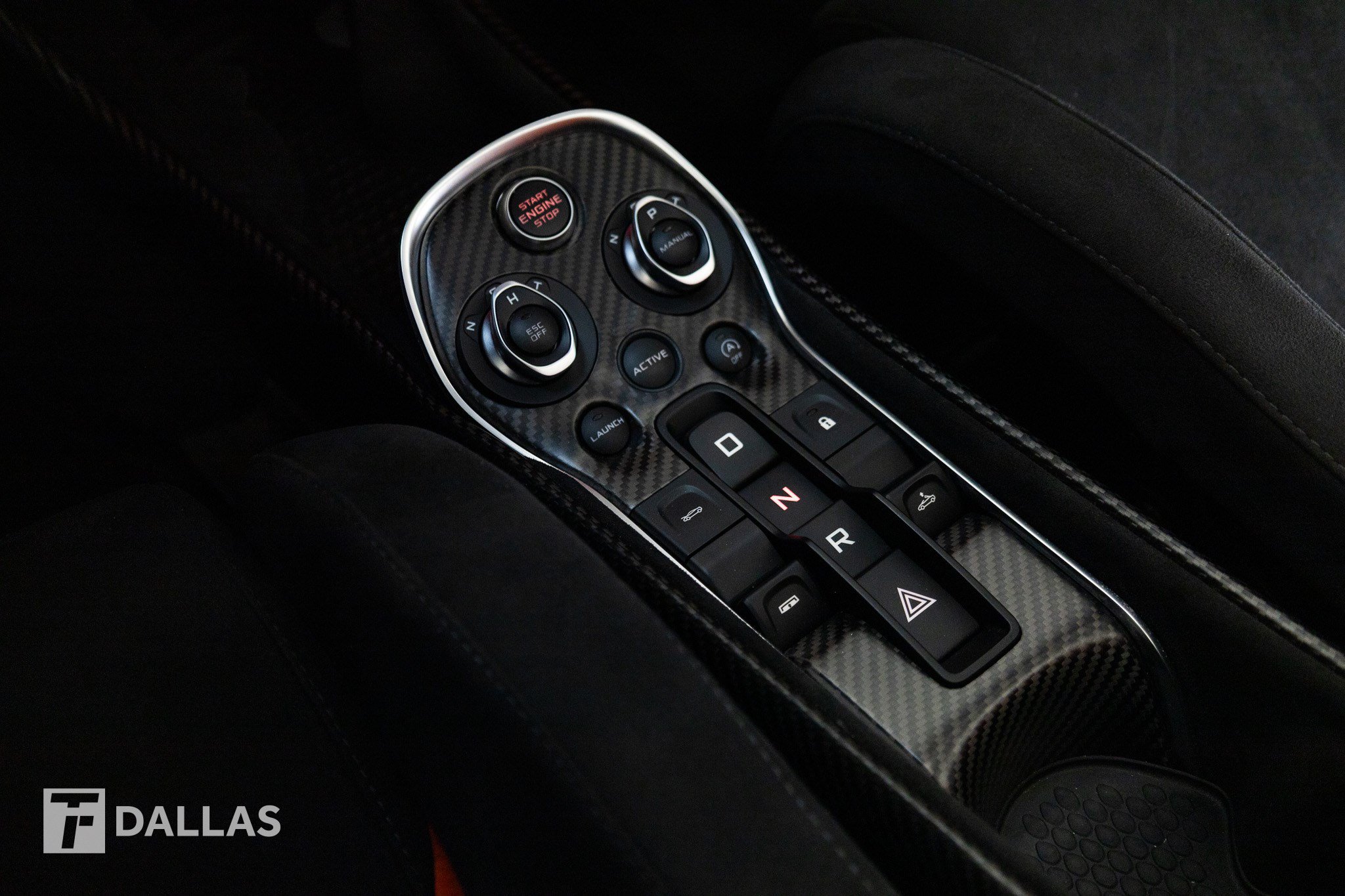 Used 2020 McLaren 600LT Spider RWD image 39