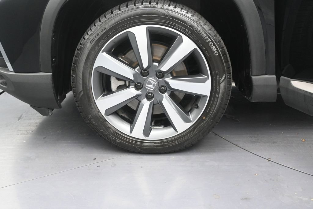 Used 2025 Honda Pilot Touring image 11