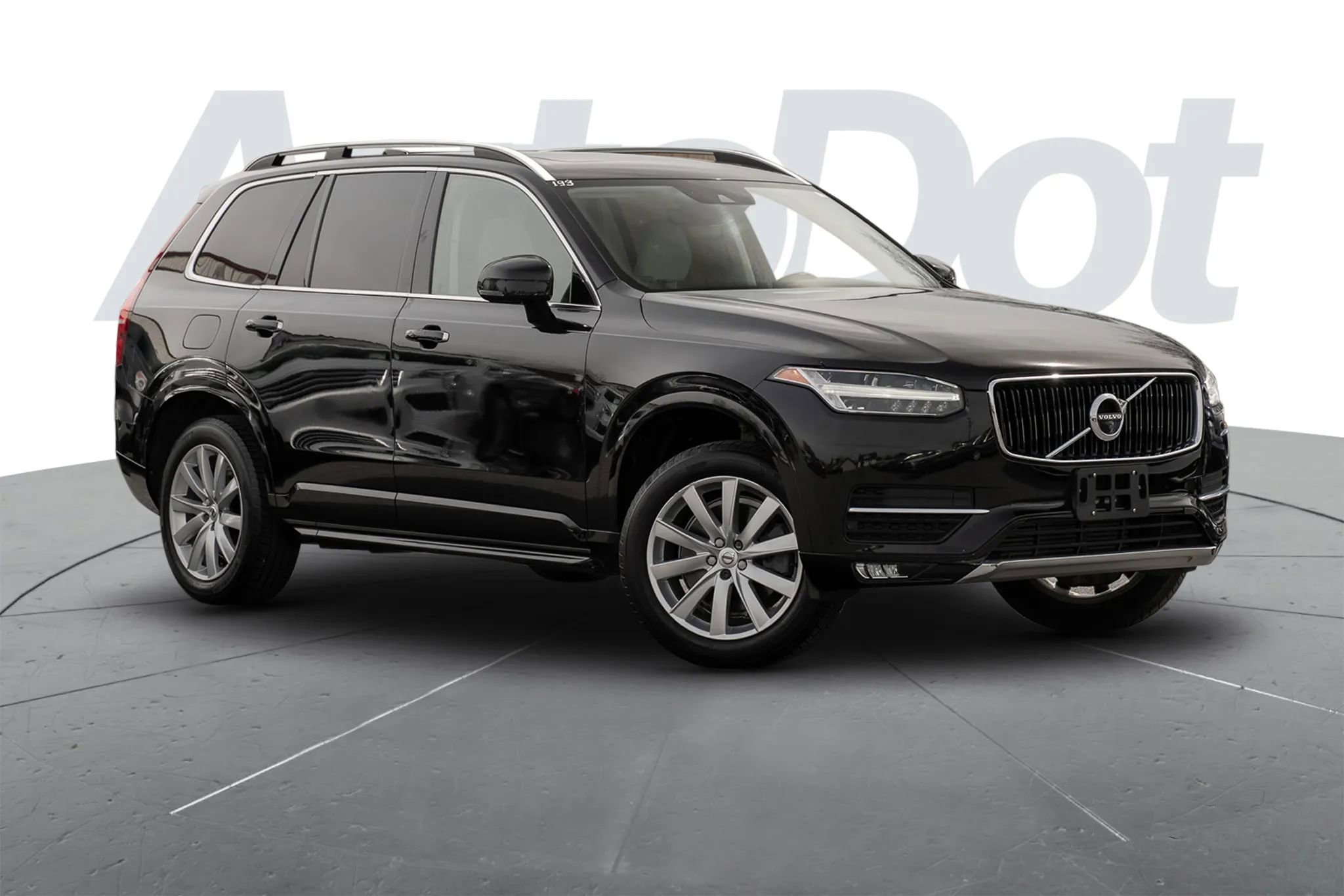 Used 2017 Volvo XC90 T6 Momentum w/ Vision Package image 1
