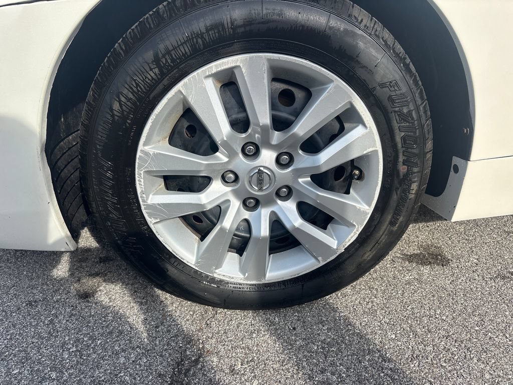 Used 2014 Nissan Altima 2.5 S FWD image 27