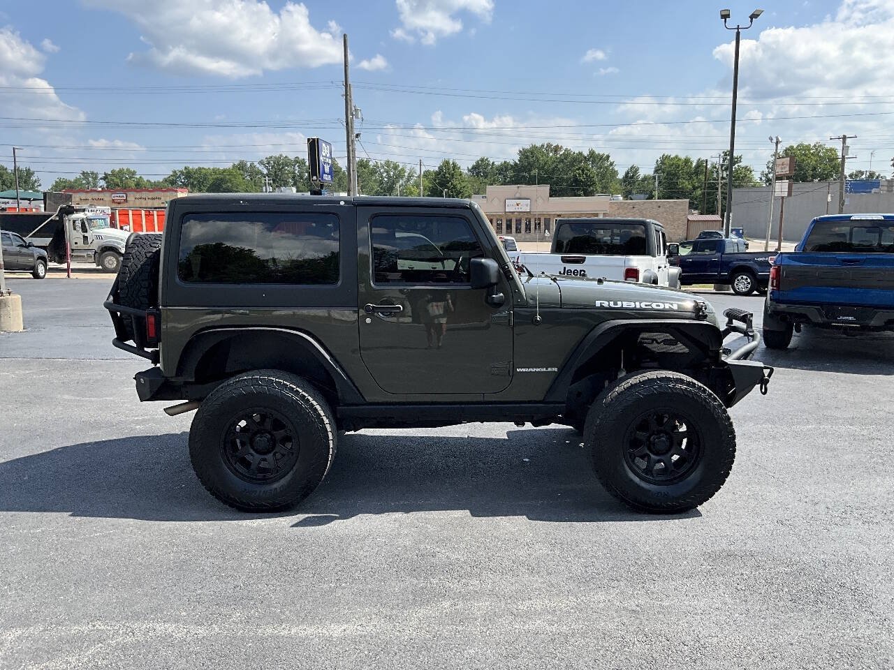 Used 2015 Jeep Wrangler Rubicon w/ Power Convenience Group AWD/4WD image 6