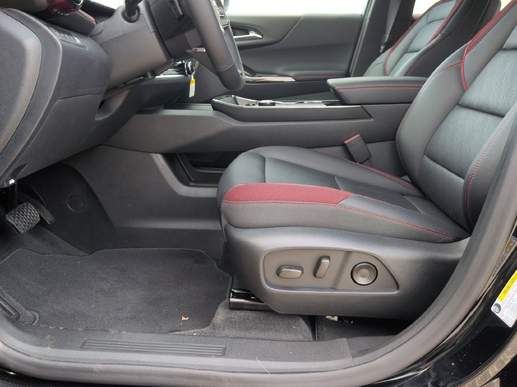 New 2027 Chevrolet Equinox RS w/ Safety and Technology Package AWD/4WD image 10
